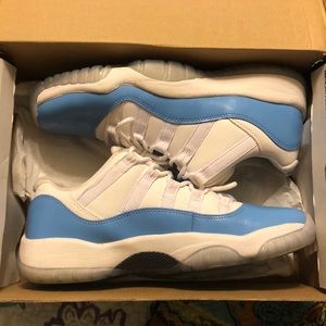 AIR JORDAN 11 RETRO LOW